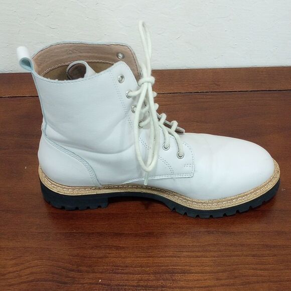 Mi.iM Combat Booties in Bone, size 6.5 - Picture 2 of 10